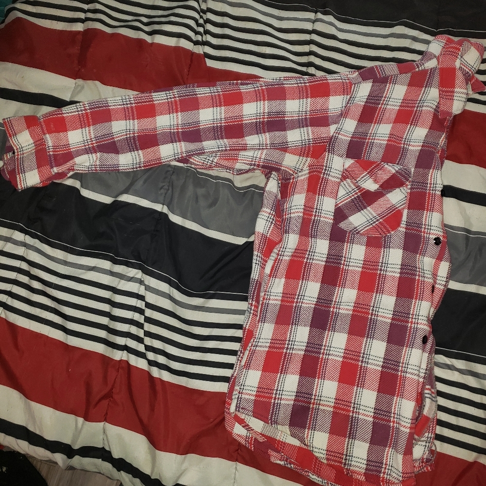 Flannels - Picture 11 of 16